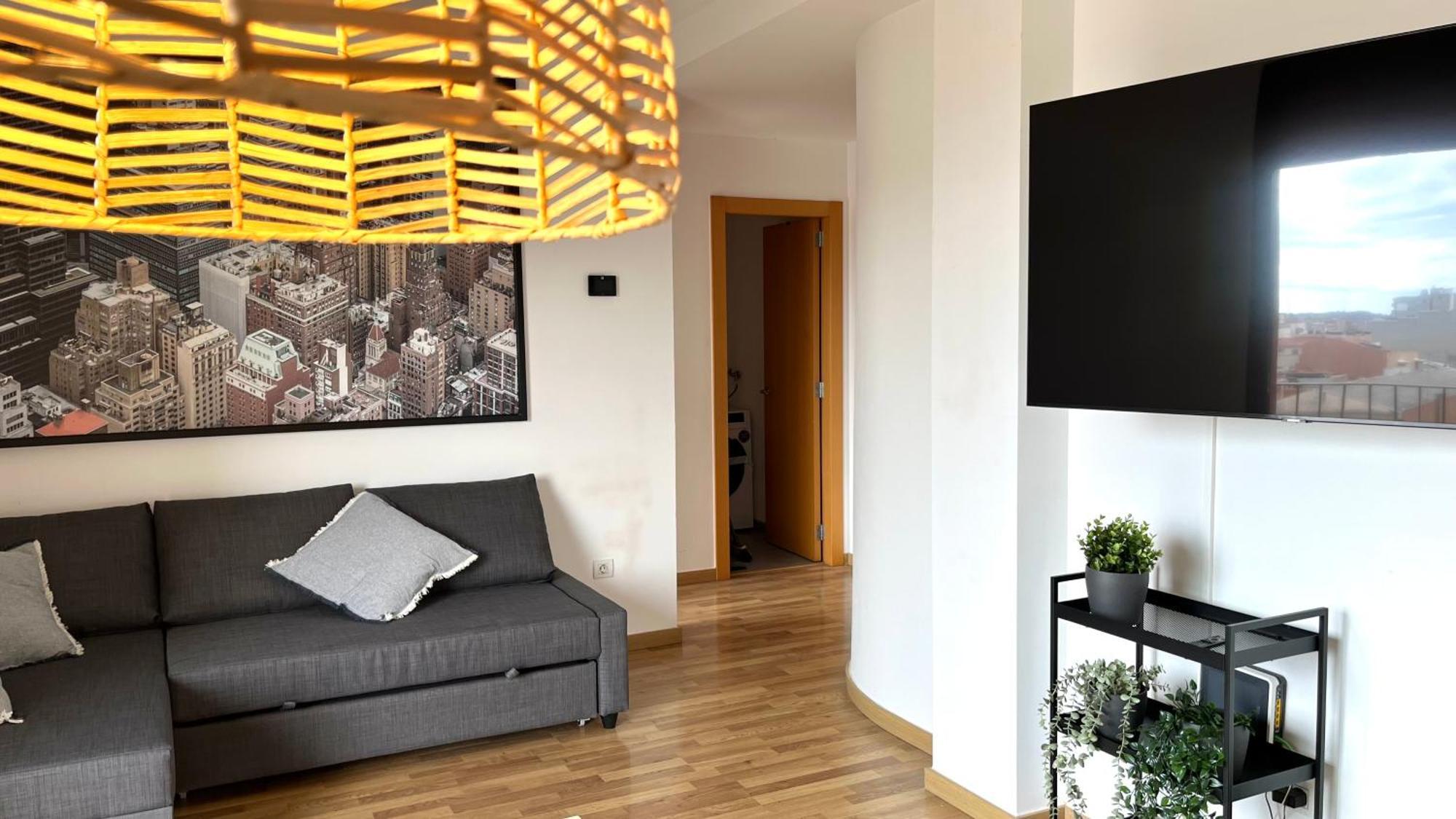 Apartamento Con Terraza By Prestigi Тераса Екстериор снимка