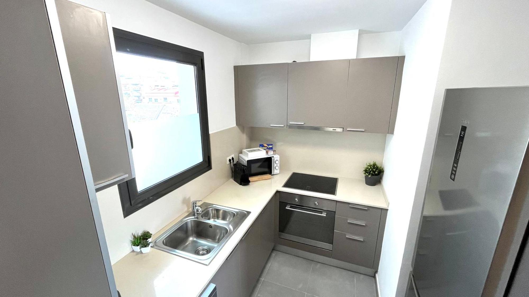 Apartamento Con Terraza By Prestigi Тераса Екстериор снимка